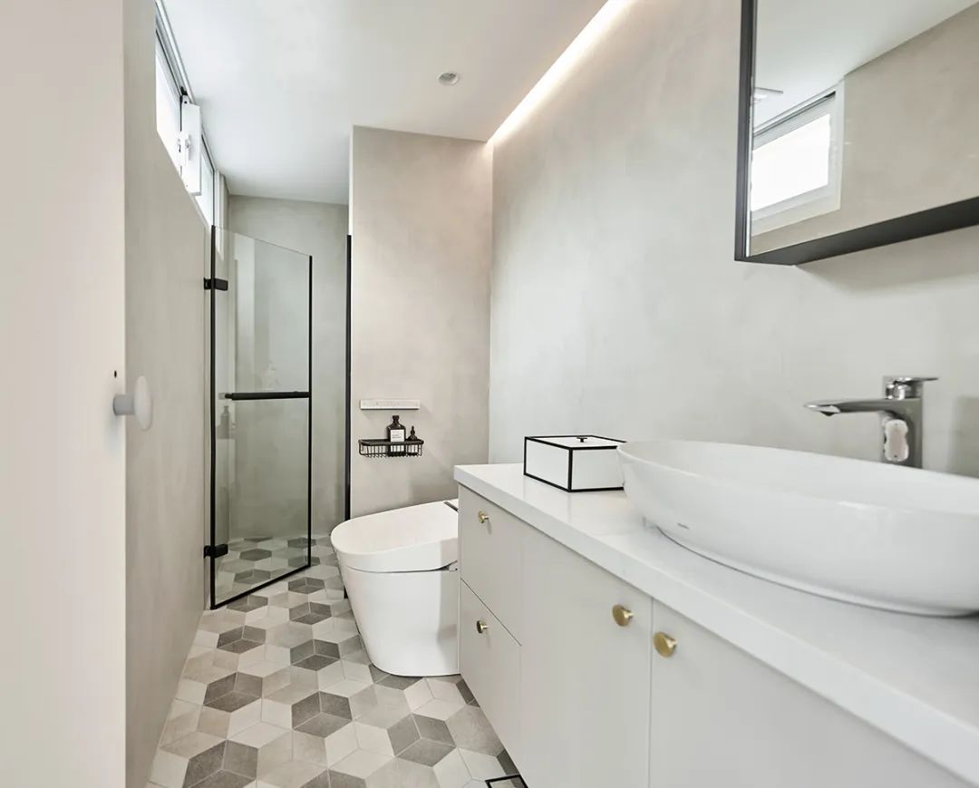 Mẫu nhà tắm kết hợp nhà vệ sinh đơn giản, rộng rãi phổ biến tại các chung cư